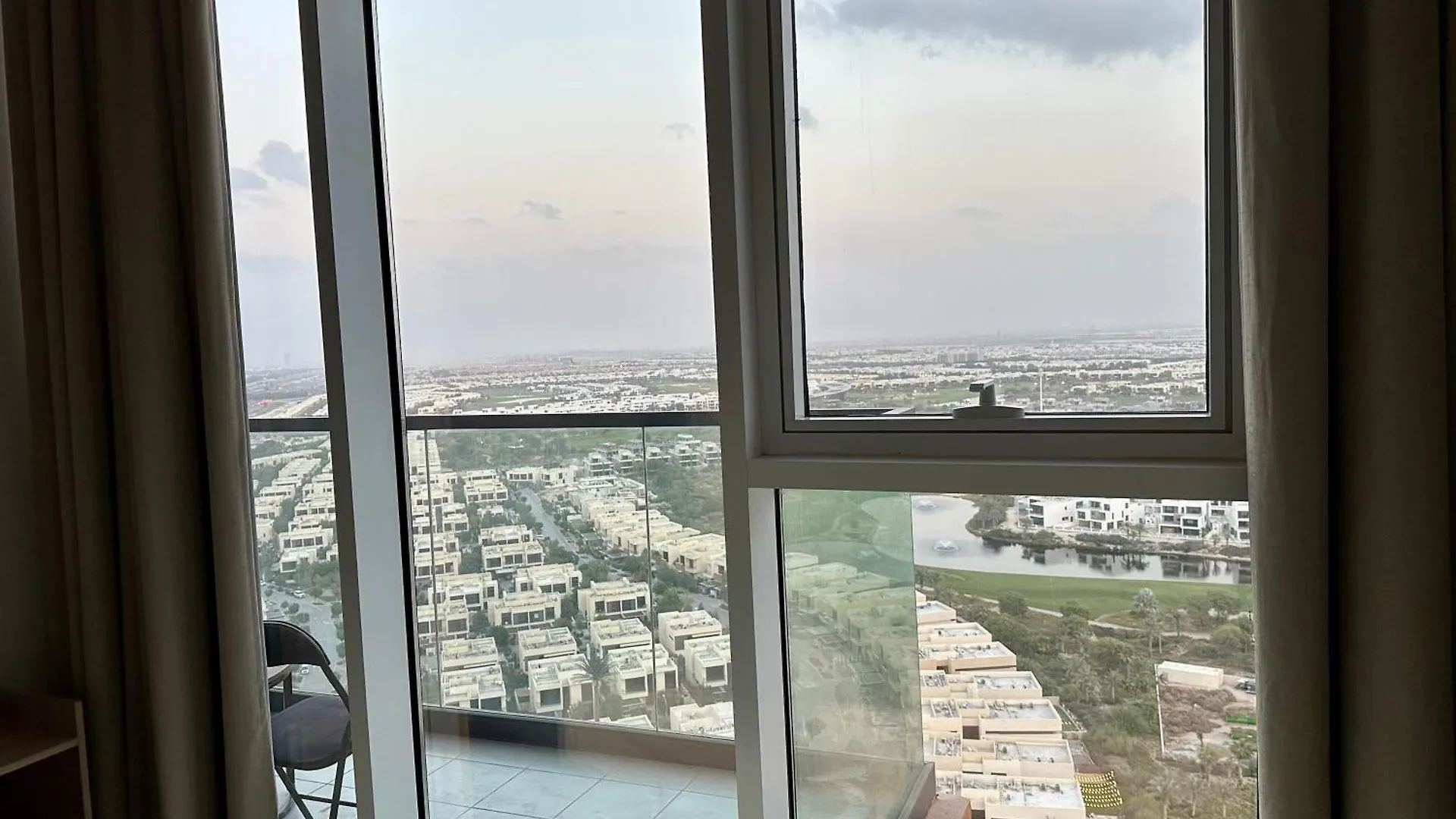 Cozy Golf & Lake View 1Br Apartment,Damac Hills 1 Dubai Apartment