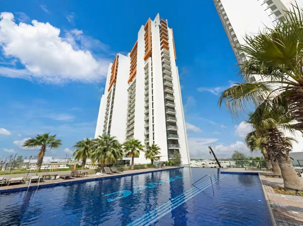 Apartment Cozy Golf & Lake View 1Br Apartment,Damac Hills 1 Dubai