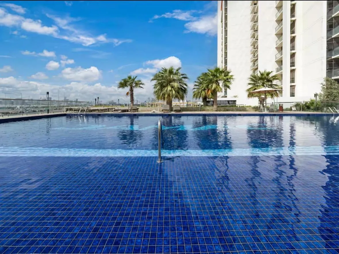 Cozy Golf & Lake View 1Br Apartment,Damac Hills 1 Dubai 0*,