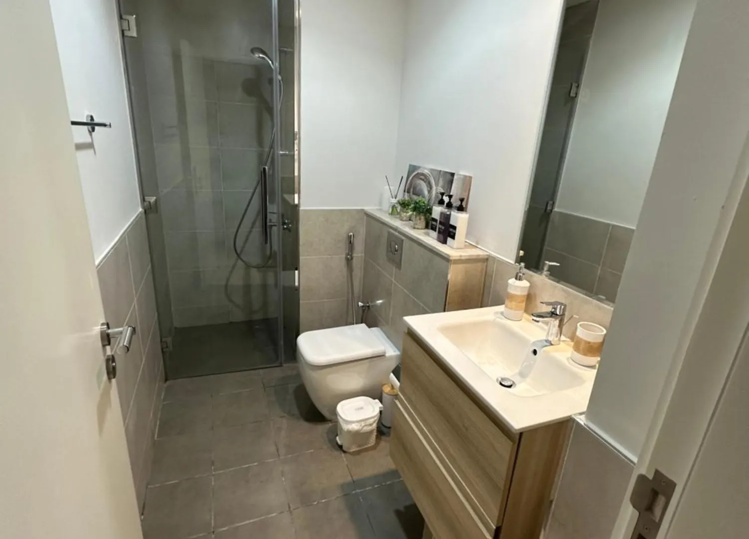 Cozy Golf & Lake View 1Br Apartment,Damac Hills 1 Dubai 0*,